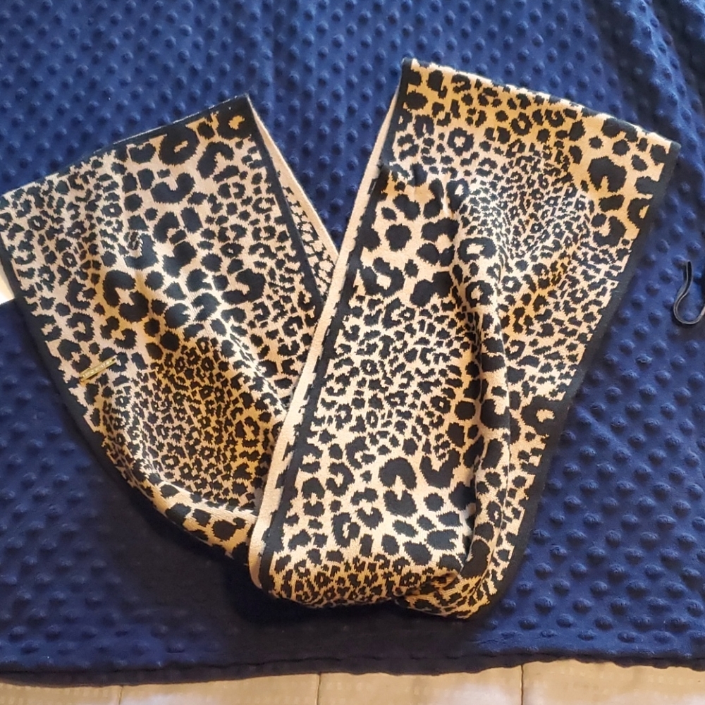 MK Infiniti scarf